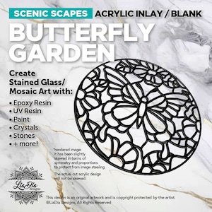 Pode incluir: Design de arte em linha preto e branco de uma borboleta em um ambiente de jardim. O design é para vitrais ou arte de mosaico e pode ser criado com resina epóxi, resina UV, tinta, cristais, pedras e muito mais.