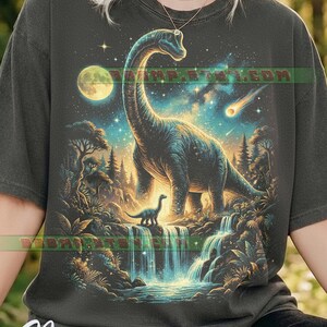 Dinosaure brachiosaurus T-shirt Comfort Colors®, espace préhistorique lune galaxie, nature cascade, art rétro vintage de l'ère jurassique