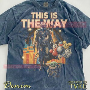 Esta es la camiseta Comfort Colors® de This Is The Way, camisetas Mndlrian, suéter Grogu Baby Yoda, camiseta sin mangas Bounty Hunter, guerrero espacial de ciencia ficción retro imagen 6