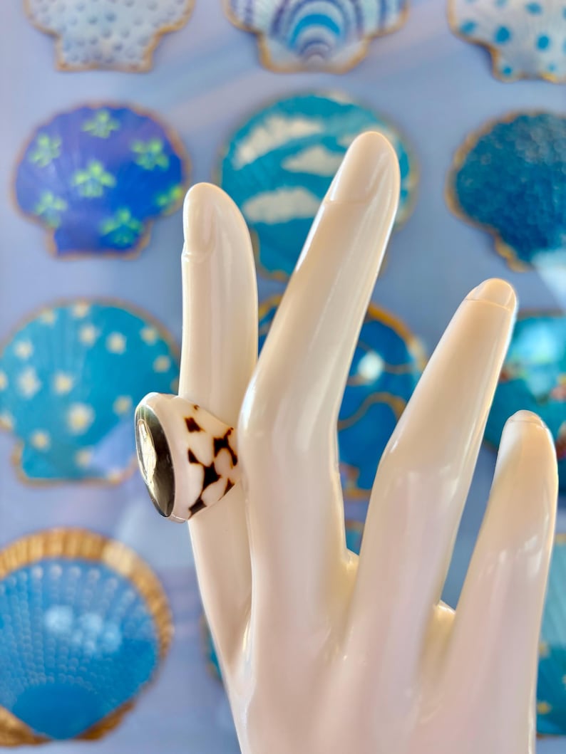 She Shells Art - Flea Cone Shell Cocktail Ring - Statement Piece - mother of pearl top image 4