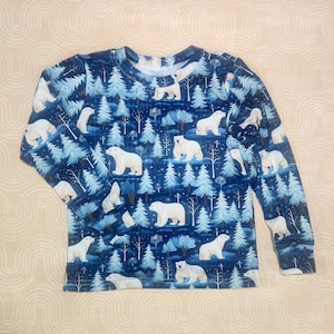 Polar Bear Shirt, Cute Winter Animal Tee, Unique Polar Bear Graphic Tee, Gift for Animal Lovers, Cozy Nature Shirt,Unisex Polar Bear T-shirt