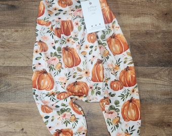 Pumpkin Baby Romper, Fall Baby Outfit, Autumn Floral Romper, Baby Girl Pumpkin Outfit, Harvest Jumper, Thanksgiving Outfit, Girls Outfit