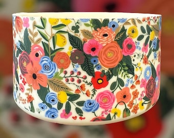 Garden Party Cream  - Silicone Tumbler Boot