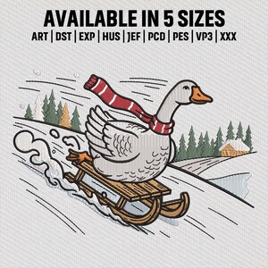 Puede incluir: Ilustración de un ganso con una bufanda roja y blanca, deslizándose en trineo por una ladera nevada. El ganso está en un trineo de madera, con un paisaje nevado y árboles en el fondo. El texto dice "AVAILABLE IN 5 SIZES".