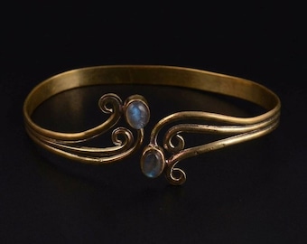 Brass Wave Arm Cuff, Elven Labradorite Bracelet, Art Nouveau Swirl Bicep Cuff, Gold Plated Brass Filigree Armlet, Witchy Gemstone Jewelry