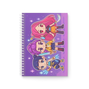 Huntrix, anteckningsbok, skola, Magical Girl Trio Spiral Notebook | Söta Chibi-karaktärer, lila stjärnomslag
