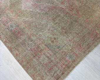 5x10 Vintage Turkish Rug: Hand-Woven Beige & Pink Anatolian Oushak Rug