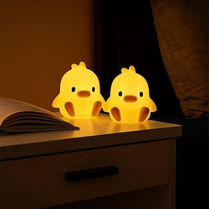 Cute Duck Night Light – Soft Silicone Nursery Lamp