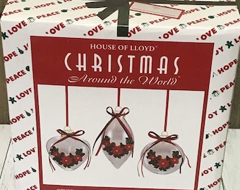 RARE House of Lloyd Crystal Poinsettia Ornaments Christmas Around the World Glass