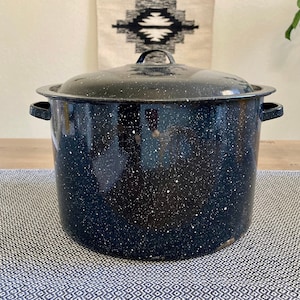 Vintage Black Speckled Graniteware / Enamelware Round Stock Pot Extra Large Canning Pot Rustic Camping Farmhouse