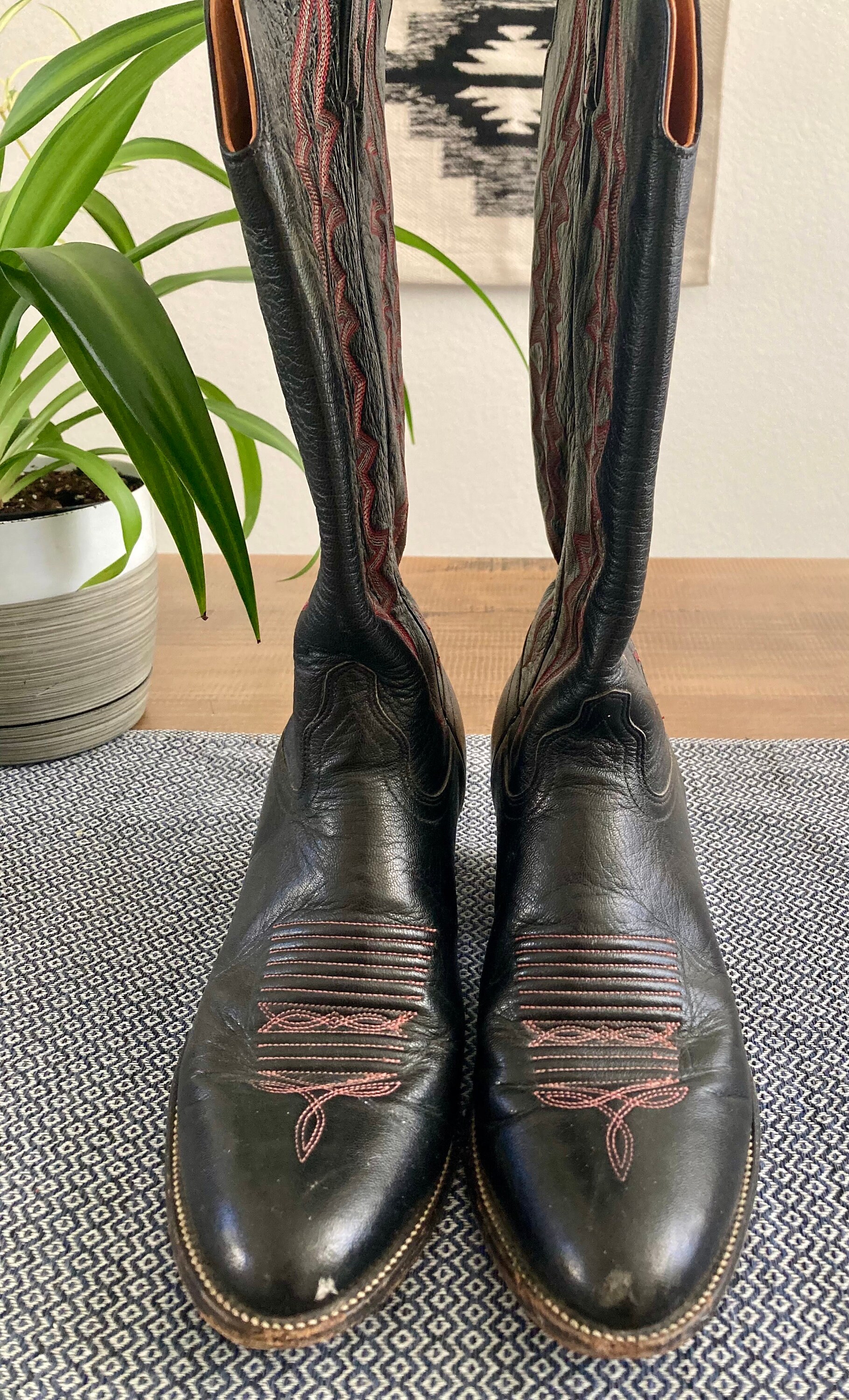 J CHISHOLM Mens Size 9.5 D Black Red Leather Cowboy Western Boots Vintage J. Chisholm Black Leather Cowboy Boots With Red  main image 3
