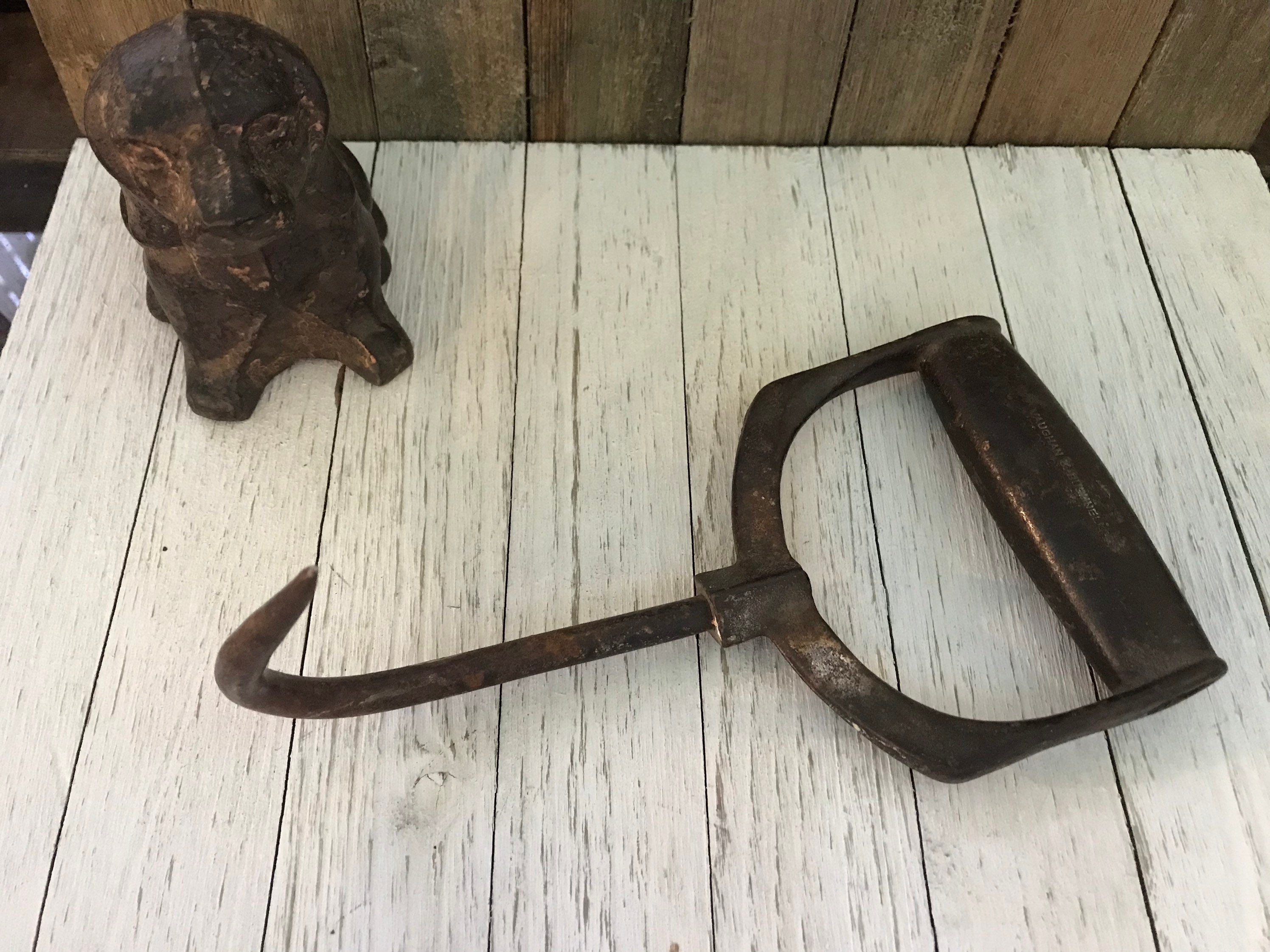 RARE 1800s Vaughan & Bushnell All Metal Hay Hook -  Canada