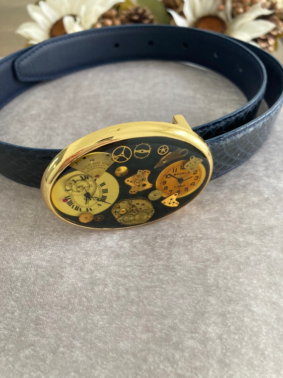 Von west belt clearance buckle