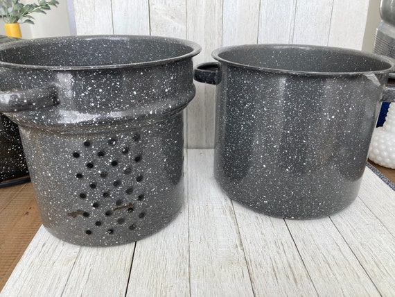 Large Blue and White Speckled Steamer Pot, Stock Pot 