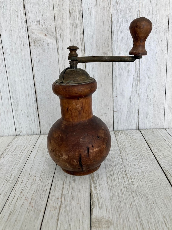 RARE Vintage Italian Wooden Pepper/spice Grinder W/ Hand Crank -   Finland