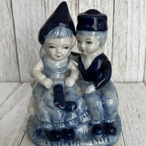 Vintage Delft Blue Holland Figurine – Seated Couple on Bench – Hand Painted
