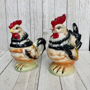 Vintage Relco Rooster Chicken Salt & Pepper Creamer Sugar Porcelain Stacking Set - Country Kitchen Farmhouse