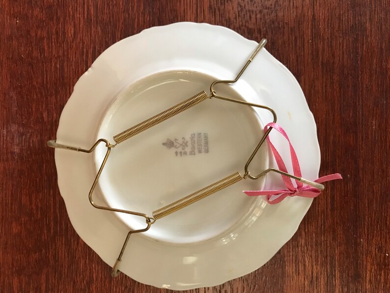 Vintage Pair of Bavaria Western Germany China Floral 6 Plates Scalloped