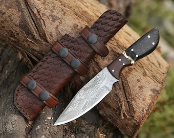 Cuchillo de caza de acero de Damasco forjado a mano – Mango personalizado de palisandro, espiga completa, hoja para acampada al aire libre