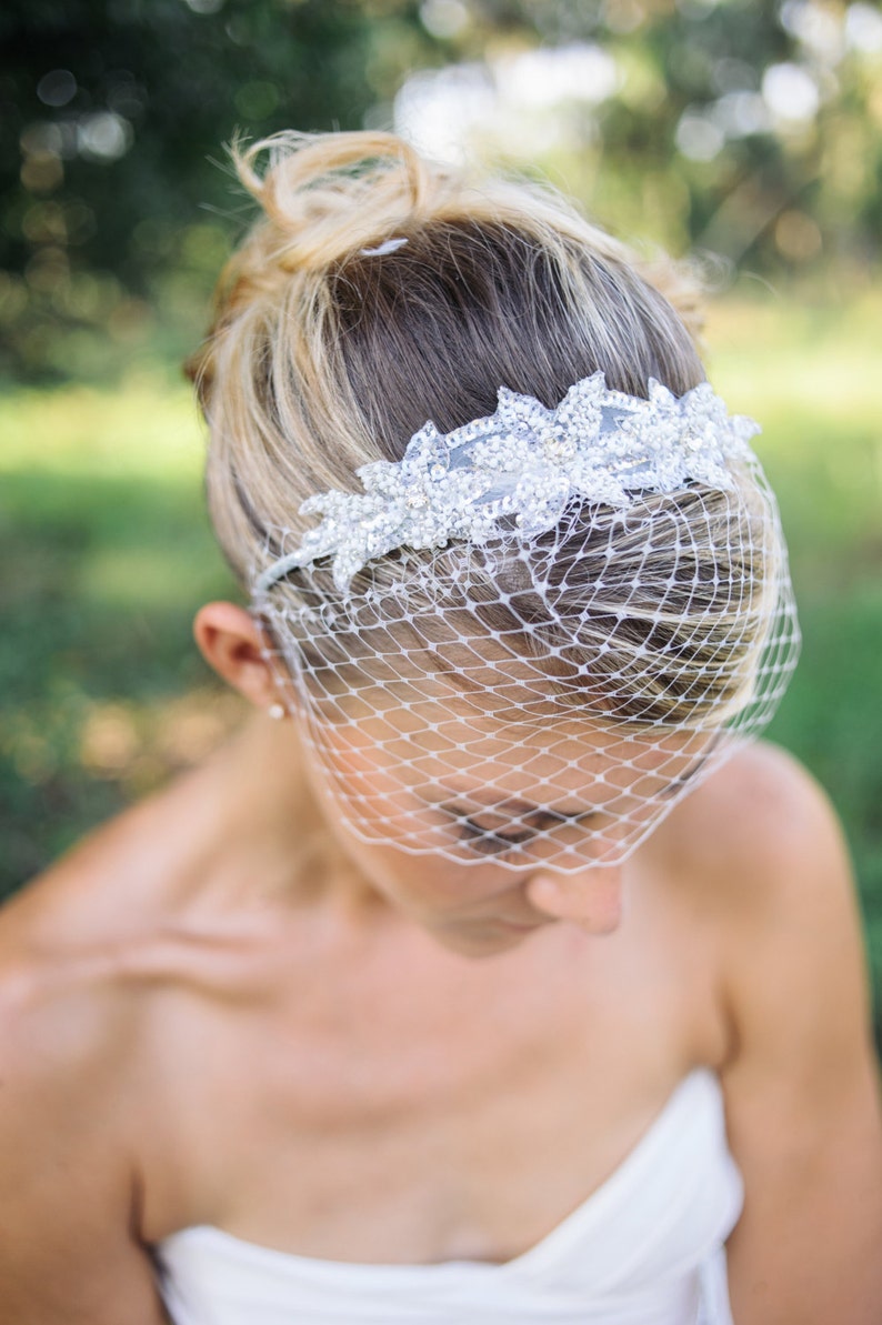 wedding veils, Birdcage veil headband with beaded applique Pela image 1