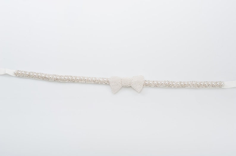 Evelyn bridal sash, Pearls wedding belt, Bridal sash, wedding dress sash, with a pearls bow image 3