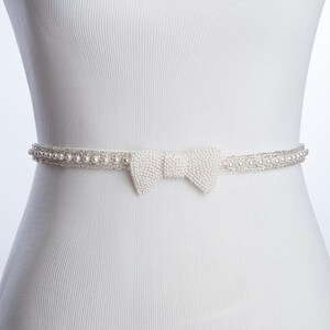 Evelyn bridal sash, Pearls wedding belt, Bridal sash, wedding dress sash, with a pearls bow image 4