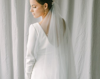 Pearls veil, wedding veil with scattered pearls, raw edge bridal veil - Etreinte Style 21038