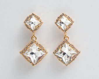 encrusted crystals wedding earrings, Swarovski Chandelier Earrings, bridal drop earrings