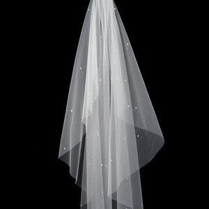 Drop veil with birdcage texture, wedding drop veil, raw edge bridal veil, soft bridal veil, blusher veil, circle veil Poeme Style 21035 image 5