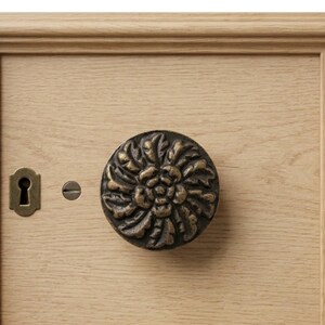 Antique Bronze Flower Round Metal Knob Door Drawer Pull Kitchen Cabinet Dresser Handle