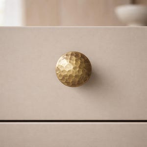 Antique Brass Hammered Knob Door Drawer Pull Kitchen Cabinet Dresser Handle