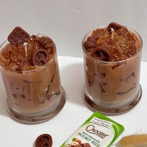 Gourmet Chocolate & Cream Dessert – Handmade Soy Wax Candle with Pastry Details