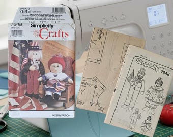 Simplicity Crafts Pattern 7648 Uncle Sam and Betsy Ross Decorative Dolls Pattern 1991 Uncut Excellent Condition