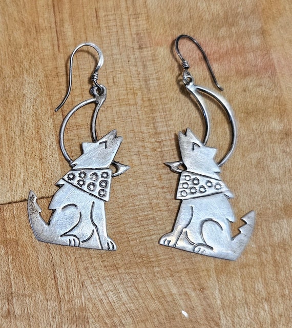 Sterling Silver Howling Wolf Dangle Earrings - image 1