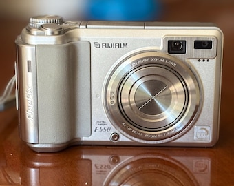 Macchina Fotografica Fujifilm Fine Pix E 550 Digital Camera