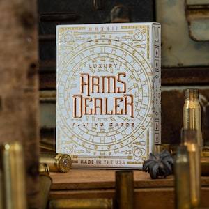 Baralho de cartas do traficante de armas por Nick Belcher