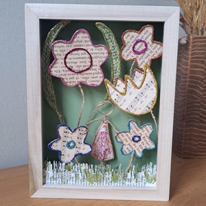 Alice in Wonderland - Framed Paper Art