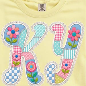 Kentucky Patchwork PNG, KY Floral Quilt lettres PNG, dentelle appliques Kentucky Shirt Design, Girly State Pride png, Boutique Kentucky graphique