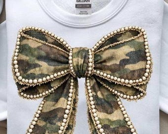 Camo Bow PNG – Pearl Trim digitale download, rustieke camouflage sublimatie ontwerp voor T-shirts, militair cadeau clipart, country girl afdrukbare
