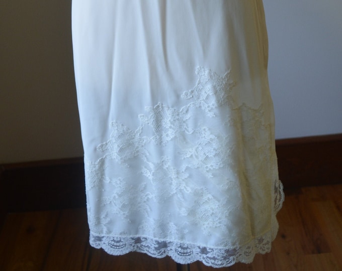 Culotte en nylon fétichiste de style vintage - France