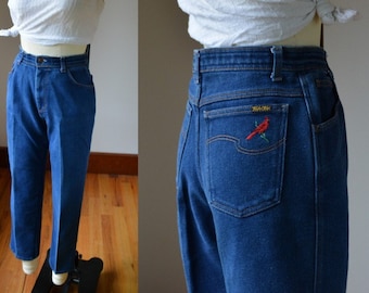 1980's Vintage Ultra High Waisted Dark Wash Tapered Denim Jeans By Taylor Togs Size 27/26, High Waist Jeans With Embroidered Bird Size 6/8