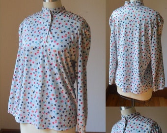 1970's Vintage Long Sleeve Blouse With Leaf Motif Size Small, Vintage Floral Blouse With Ruched Shoulders and Mock neck Size Small