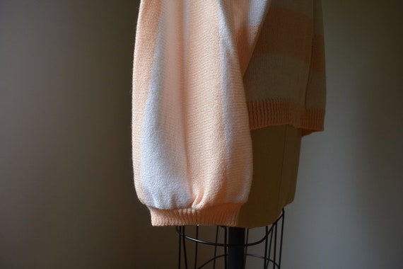 1990's Vintage Peach Slouchy Sweater Size Large, … - image 6