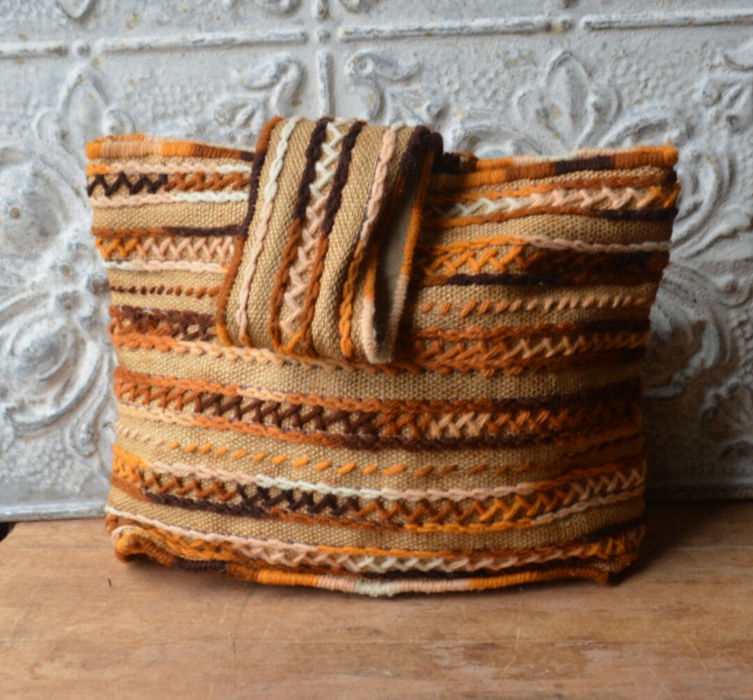 Vintage Yarn Style Purse With Wrist Handle - Etsy