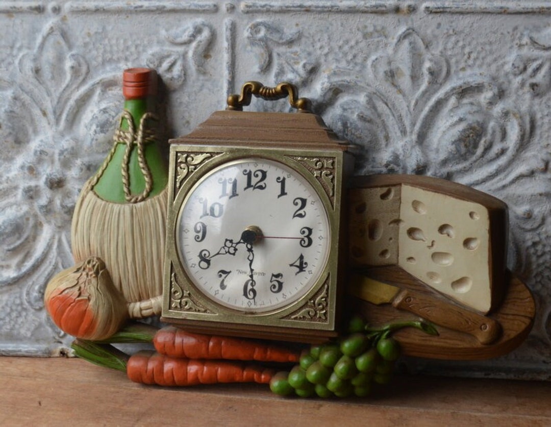 1970's Plastic Kitchen Wall Clock by New Haven Burwood Etsy