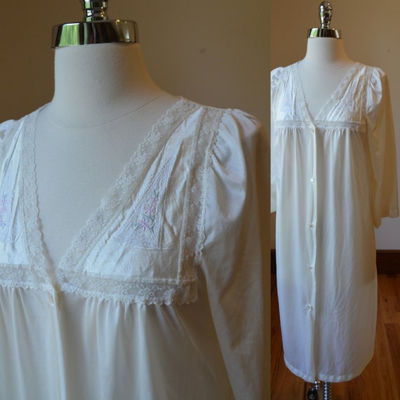 Vintage Cream Button Down Nylon Robe With Lace Detail Size - Etsy