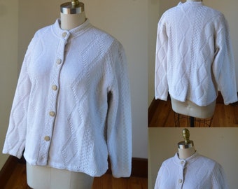1990's Cream Oversized Cardigan Size Small By Binghampton Knitting Co.