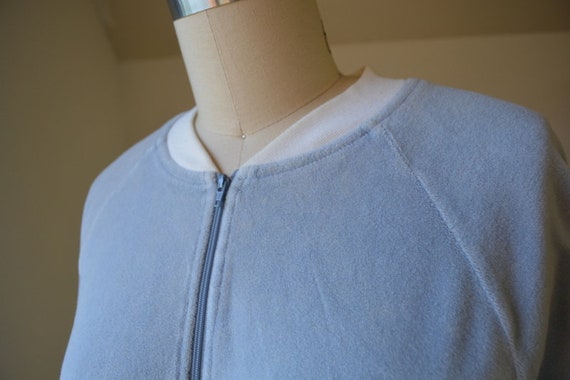 1980's Vintage White And Pale Blue Long Sleeve Ve… - image 7