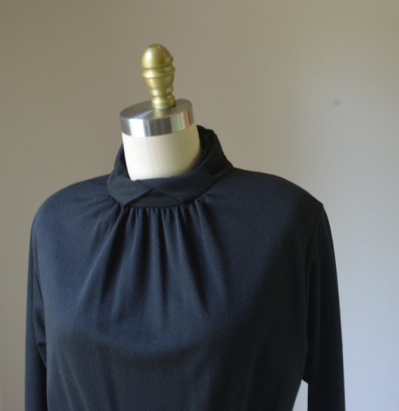 1980's Black Twisted Mockneck Long Sleeve Dress W… - image 4