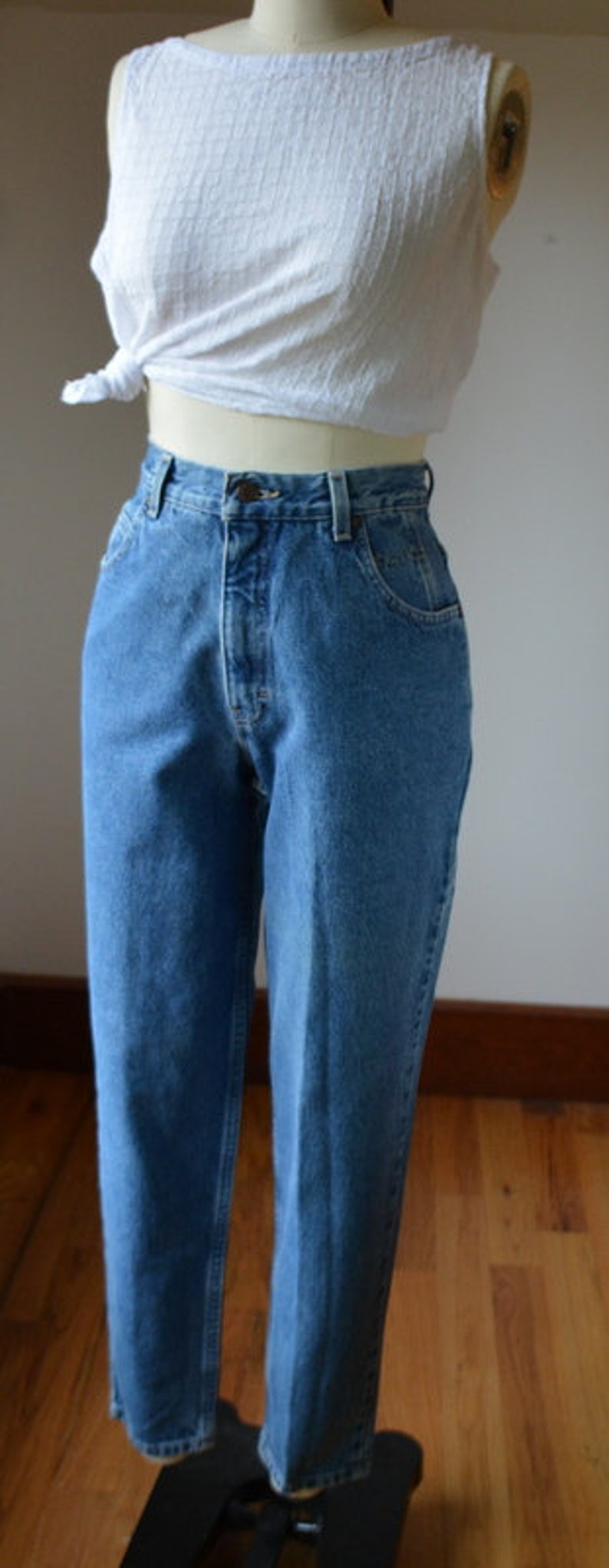 1980's High Waisted Tapered Denim Jeans By Brittania Women's Size 26/29, Vintage Tapered High Waisted Denim Jeans Women's Size 8/10 image 2